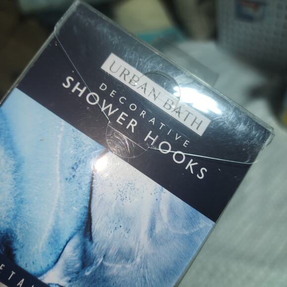 URBAN BATH SILVER TONED SHOWER CURTAIN RINGS - Picture 4 of 6